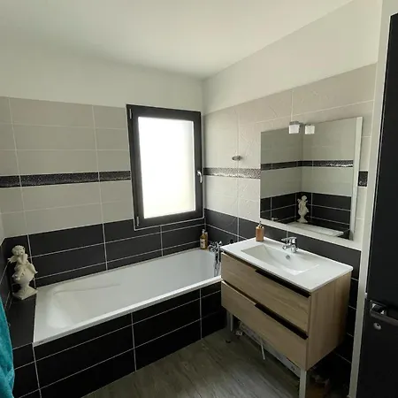 Location Saisonniere Holiday home *